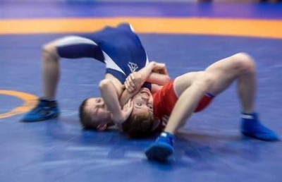 В Дагестане тренер избил ребенка ногами за поражение на соревнованиях по борьбе